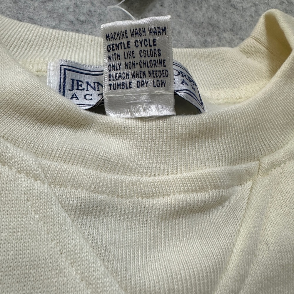 VTG Jennifer Moore Butter Yellow Sweatshirt Crewneck Pullover Quite Luxury Small - Picture 4 of 11